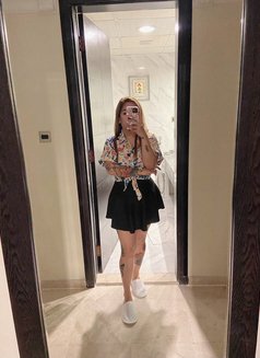 Abby - escort in Doha Photo 5 of 8