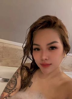 Abby - escort in Kuala Lumpur Photo 4 of 6