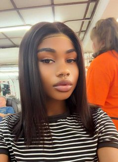 Abby Girl - puta in Bangkok Photo 9 of 9