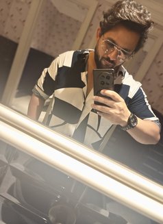 Abby - Acompañantes masculino in Abu Dhabi Photo 2 of 2