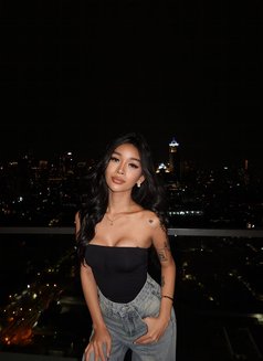 Abby - escort in Manila Photo 19 of 20