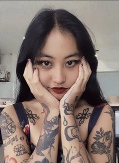 Abby Raven - puta in Bali Photo 5 of 9