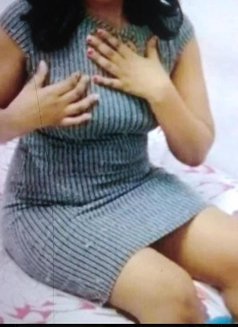 Abby - escort in Khobar Photo 1 of 2