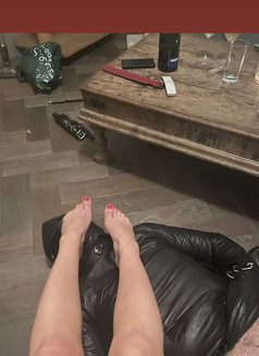 Abc Chidina - dominatrix in Bucharest Photo 6 of 6