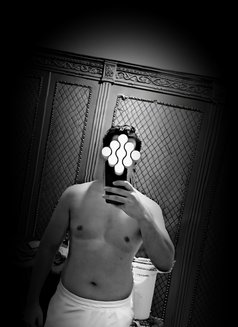 Abdallah - Male escort in Cairo Photo 5 of 5