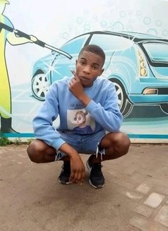 African boy - Male escort in Jaipur Photo 2 of 3