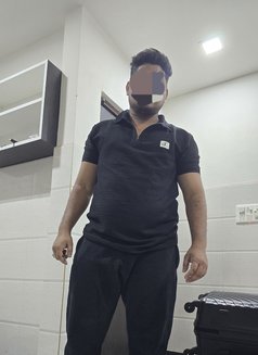 Abdul Shaikh - masseur in Mumbai Photo 2 of 3