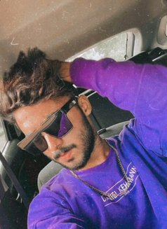 Abdull - Male escort in Amritsar Photo 2 of 3