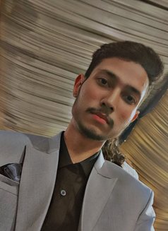 Abdullah - Male adult performer in Karāchi Photo 1 of 2