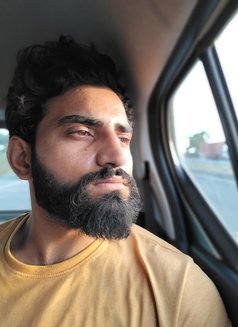 Abdullah - Male companion in Islamabad Photo 5 of 7