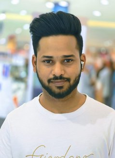 Abeer - Acompañantes masculino in Dammam Photo 7 of 7