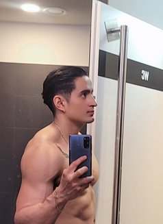 Abel2929 - Male escort in İstanbul Photo 2 of 3