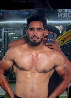 Abhay - Acompañantes masculino in New Delhi Photo 1 of 4