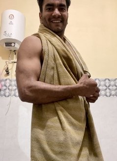 Abhay_Ruhl - Acompañantes masculino in New Delhi Photo 4 of 4