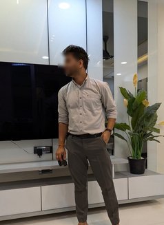 Abhi 09 - Acompañante masculino in Mumbai Photo 6 of 7