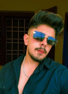 Abhi - Male escort in Hyderabad Photo 7 of 8