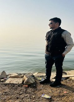 Abhi - Male escort in  Jhansi Photo 1 of 1