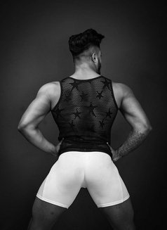 ABHI - Male escort in Mumbai Photo 10 of 17