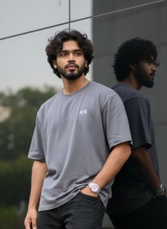 Abhi - Acompañantes masculino in Mumbai Photo 1 of 1