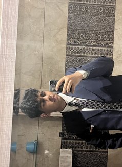 Abhi - Male escort in Mumbai Photo 3 of 7