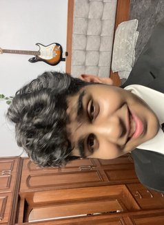 Abhi - Male escort in Mumbai Photo 4 of 7