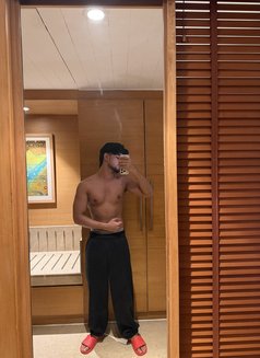 Abhi - Male escort in Mumbai Photo 1 of 1