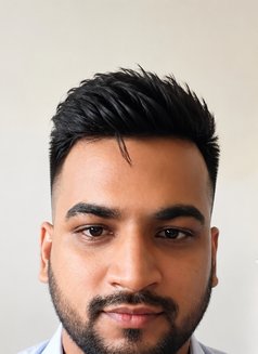 Abhi - Acompañantes masculino in Mumbai Photo 1 of 1
