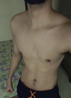 Abhi - Acompañantes masculino in New Delhi Photo 2 of 11