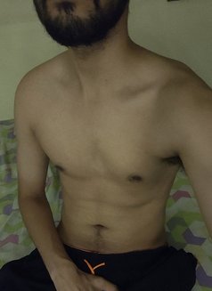 Abhi - Acompañantes masculino in New Delhi Photo 5 of 11