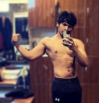 Abhi - Acompañante masculino in Pune
