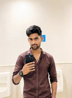 Abhi Sharma - Acompañantes masculino in Lucknow Photo 1 of 2