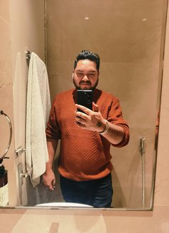 Abhi Tri - Acompañantes masculino in Lucknow Photo 3 of 6