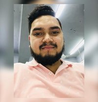 Abhilash Tri - Acompañantes masculino in Kanpur