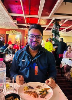 Abhinav - Male escort in Kolkata Photo 2 of 4