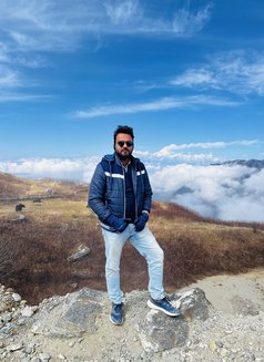 Abhinav - Acompañantes masculino in Kolkata Photo 2 of 3