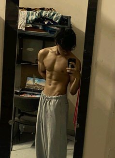 Abhinav - Acompañantes masculino in New Delhi Photo 1 of 4