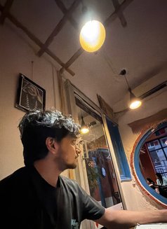 Abhishek - Acompañantes masculino in New Delhi Photo 1 of 1
