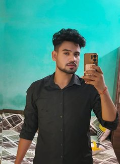 Abhishek - Male escort in New Delhi Photo 4 of 4