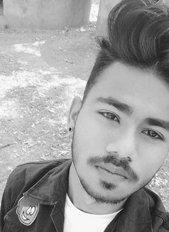 Abhishek Mishra - Acompañantes masculino in Ahmedabad Photo 2 of 4