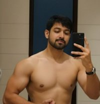 Abhishek Rajput - masseur in Mumbai