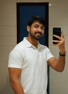 Abhishek Rajput - Masajista in Mumbai Photo 6 of 6