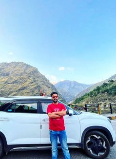 Abhishek Sharma - masseur in Chandigarh Photo 7 of 8