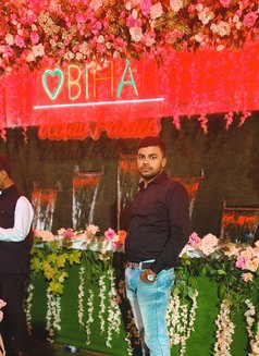 Abhishek Singh - Acompañantes masculino in Patna Photo 3 of 4