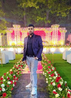 Abhishek Singh - Male escort in Patna Photo 3 of 4