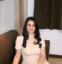 Abia Persian / Filipina - puta in Makati City