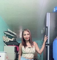Abigail - puta in Makati City