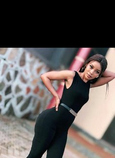 Abigail Hot Babe - puta in Pune Photo 7 of 25