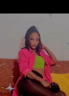 Abigail Hot Babe - puta in Pune Photo 24 of 24