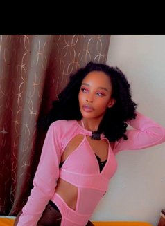 Abigail Hot Babe - puta in Pune Photo 7 of 28