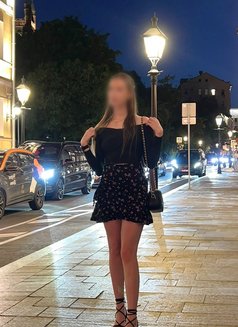 Abigail - escort in Dubai Photo 7 of 19